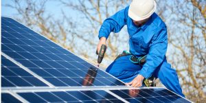 Installation Maintenance Panneaux Solaires Photovoltaïques à Nebian